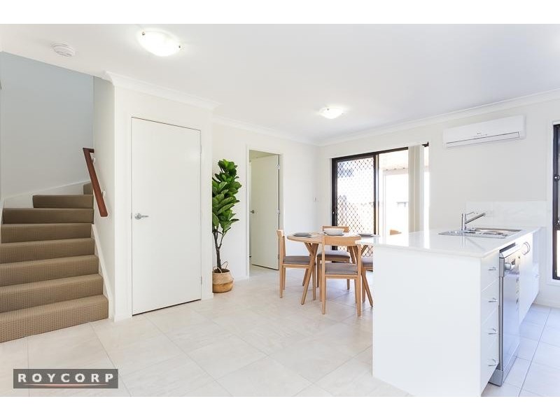 Unit 15/12 Wattlebrush Court, Park Ridge QLD 4125
