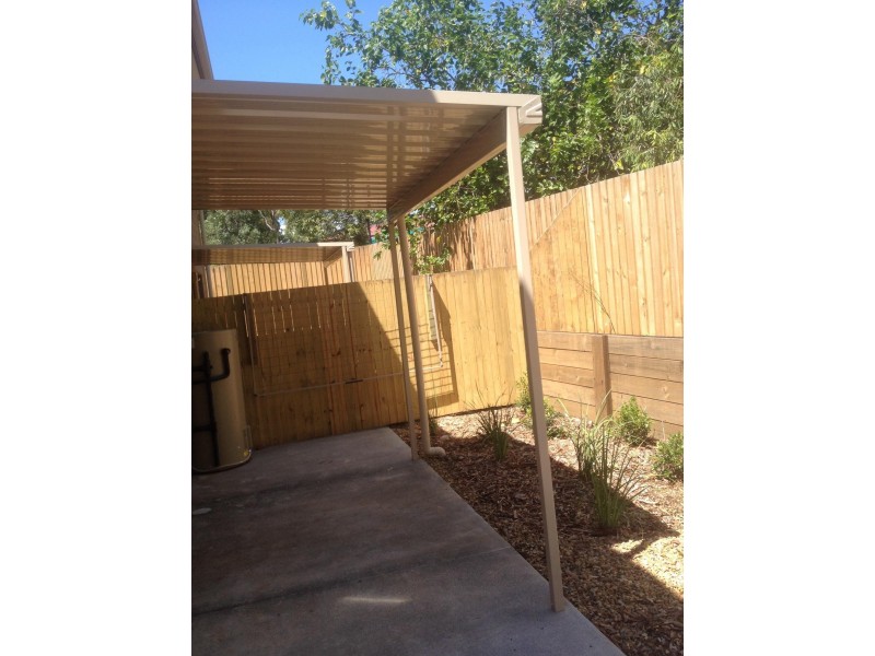 Unit 1-20/8 Wattlebrush Court, Park Ridge QLD 4125
