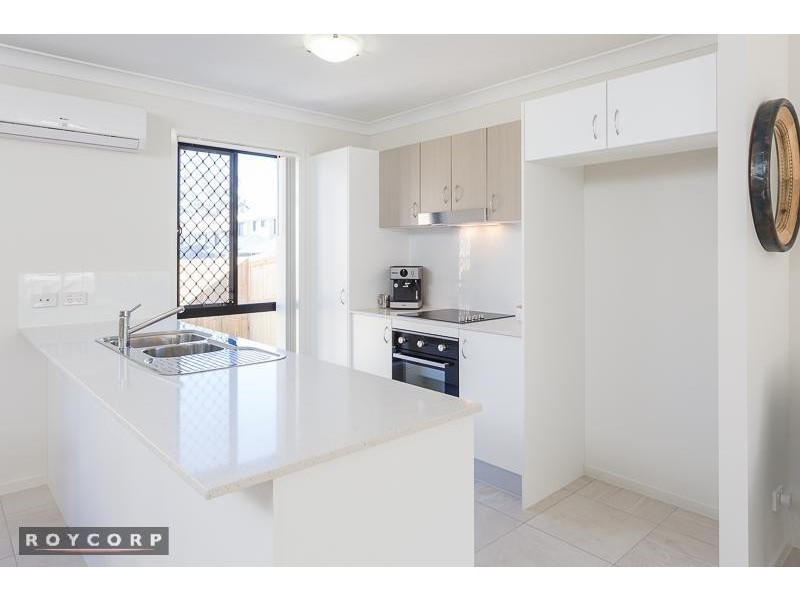 Unit 1-20/8 Wattlebrush Court, Park Ridge QLD 4125