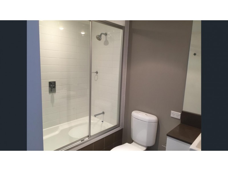 56 Scarborough St, Southport QLD 4215