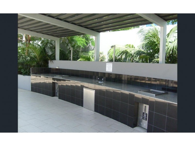 56 Scarborough St, Southport QLD 4215