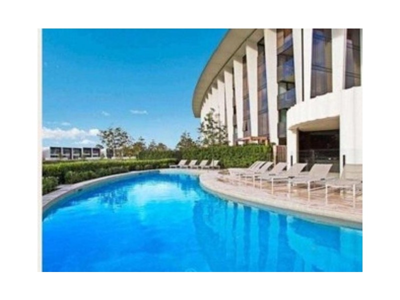 26 Marina Drive, Benowa QLD 4217