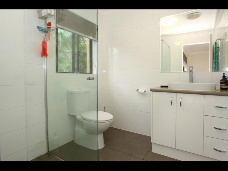 16-26 Waverley Street, Southport QLD 4215