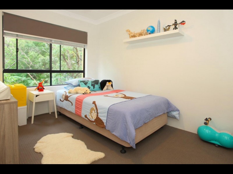 16-26 Waverley Street, Southport QLD 4215