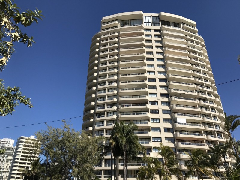 Apartment 17/3 Cunningham Ave, Main Beach QLD 4217