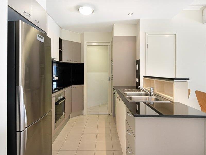 92/21 Cypress Avenue, Surfers Paradise QLD 4217