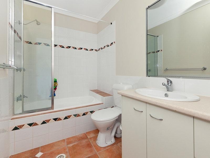 81/316 Long St East, Graceville QLD 4075