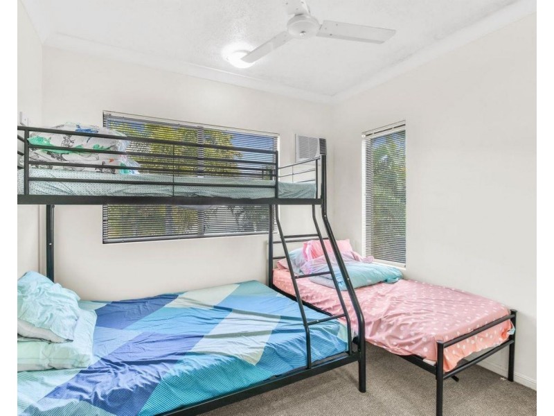 Unit 3/44 Pease St, Manoora QLD 4870