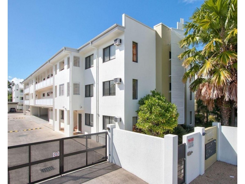 Unit 3/44 Pease St, Manoora QLD 4870