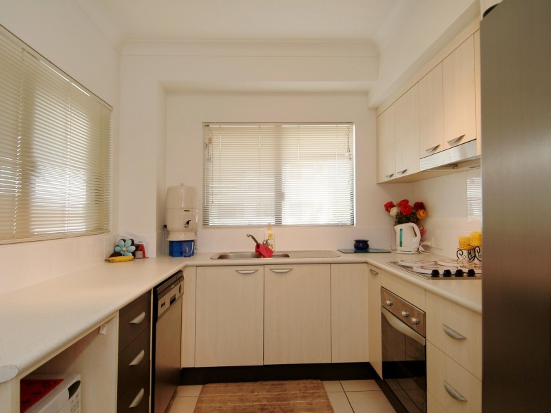 Unit 3/44 Pease St, Manoora QLD 4870