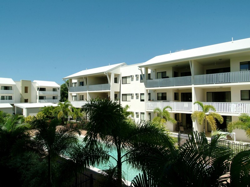 Unit 3/44 Pease St, Manoora QLD 4870