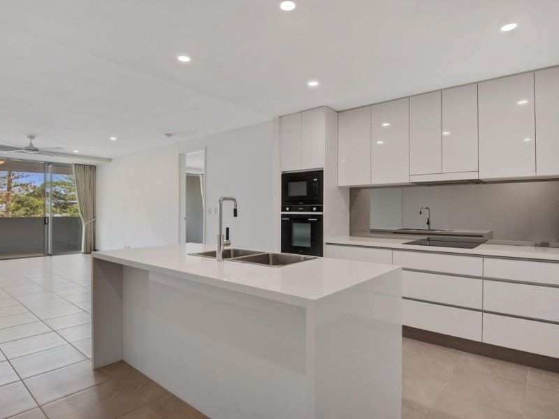 17/113 Landsborough Ave, Scarborough QLD 4020