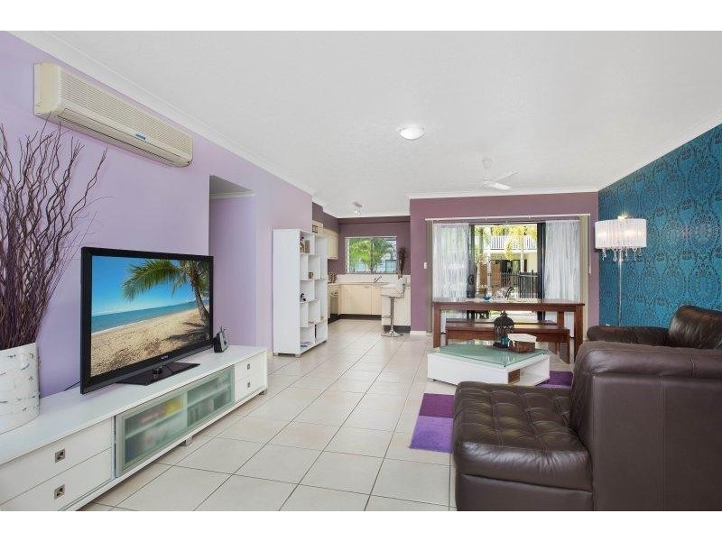 Unit 2/44 Pease St, Manoora QLD 4870