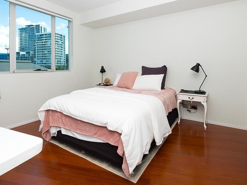 20 Newstead Terrace, Newstead QLD 4006