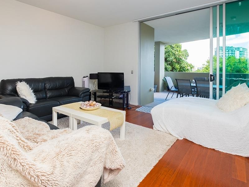 20 Newstead Terrace, Newstead QLD 4006