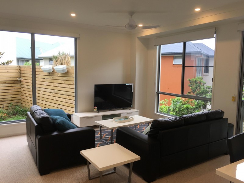 3400 Panorama Drive, Carrara QLD 4211