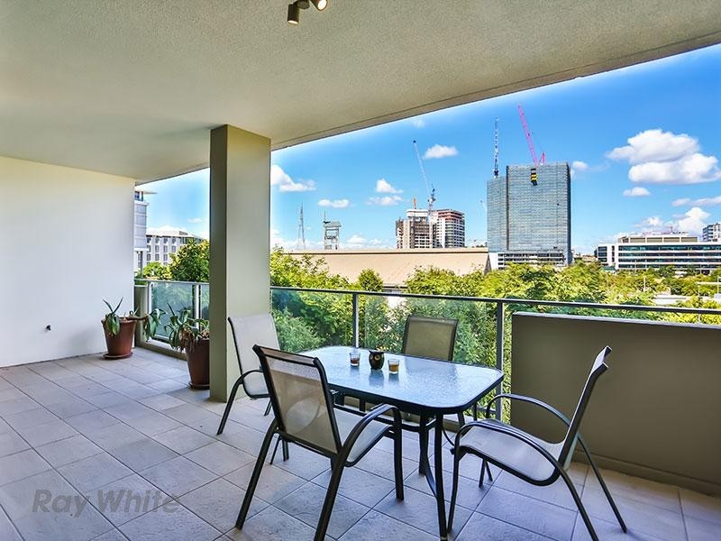 20 Newstead Terrace, Newstead QLD 4006