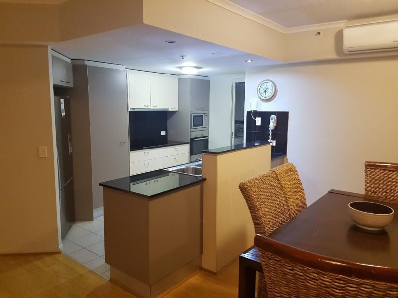 21/21-31 CYPRESS AVENUE, Surfers Paradise QLD 4217