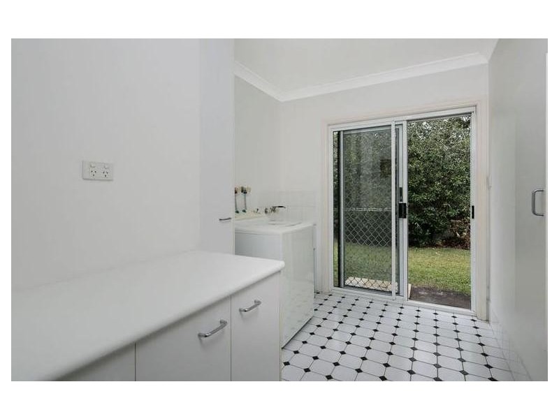 11 Tipuana Drive, Capalaba QLD 4157