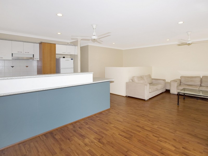 60/316 Long St East, Graceville QLD 4075