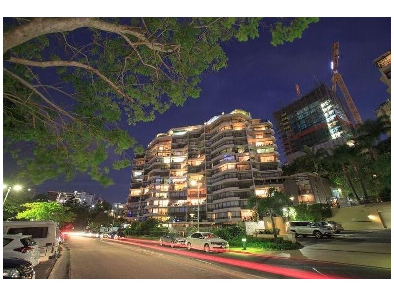 27/26 Lower River Terrace, South Brisbane QLD 4101