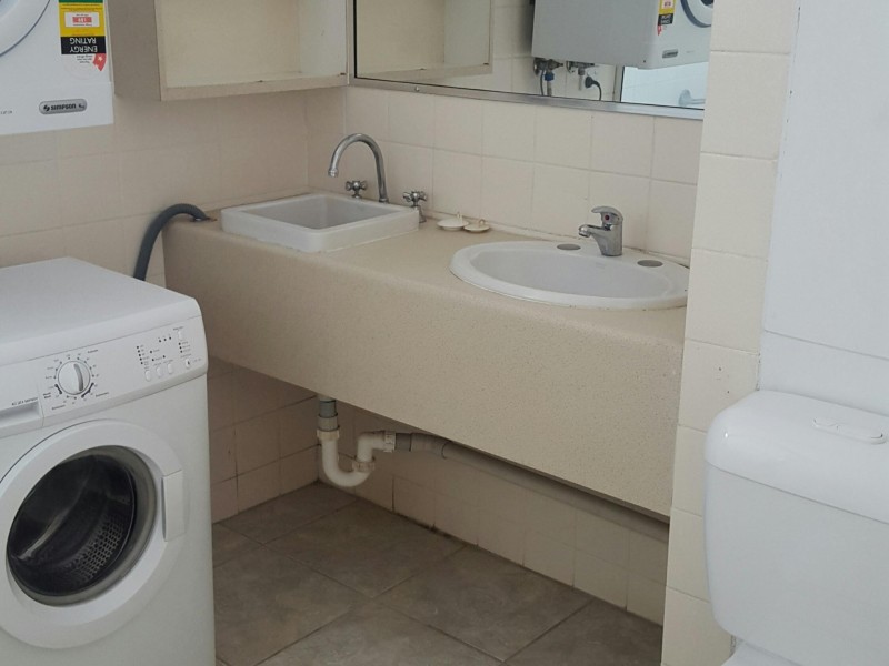 21-25 Old Burleigh R Old Burleigh Road, Surfers Paradise QLD 4217