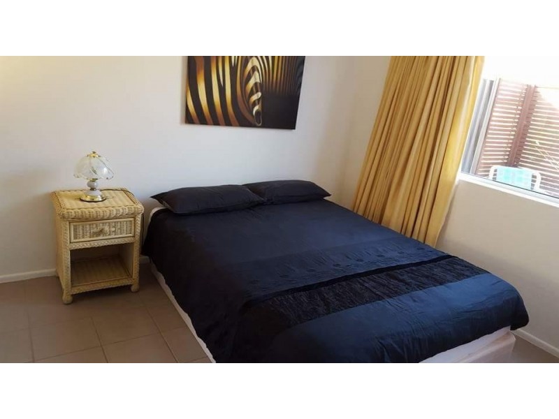 21-25 Old Burleigh Road, Surfers Paradise QLD 4217