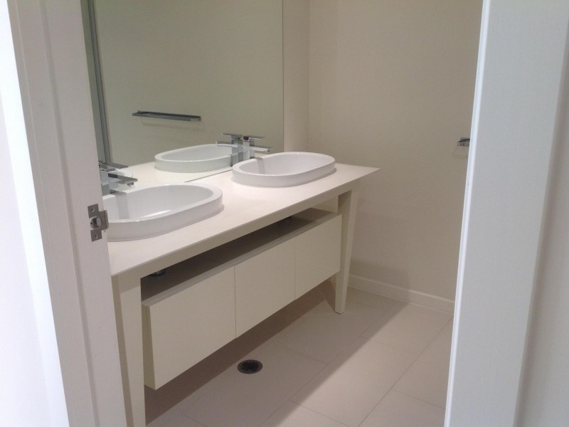 59 Easthill Drive, Robina QLD 4226