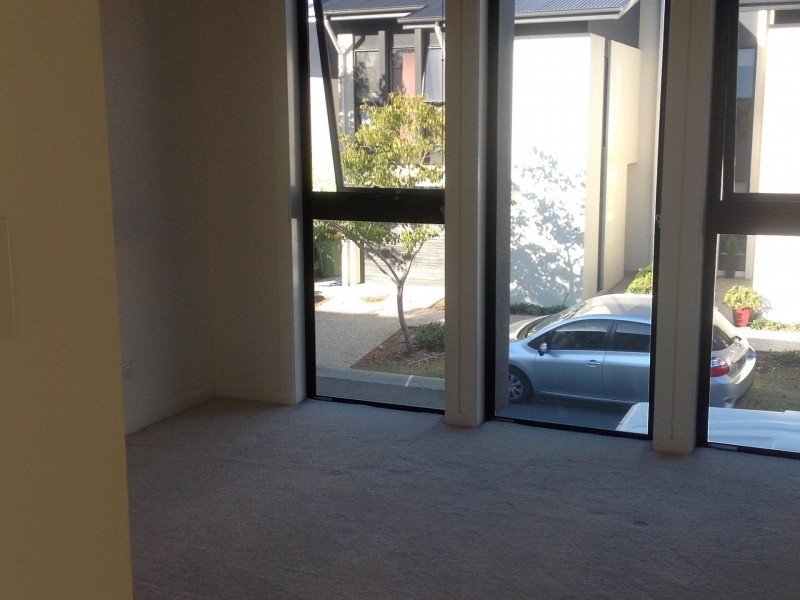 59 Easthill Drive, Robina QLD 4226