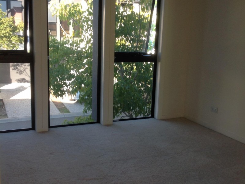 59 Easthill Drive, Robina QLD 4226