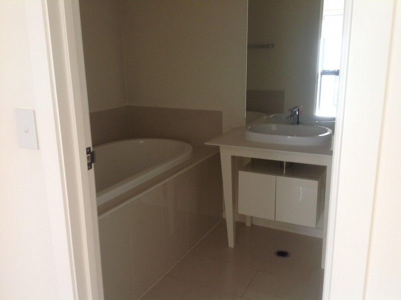 59 Easthill Drive, Robina QLD 4226