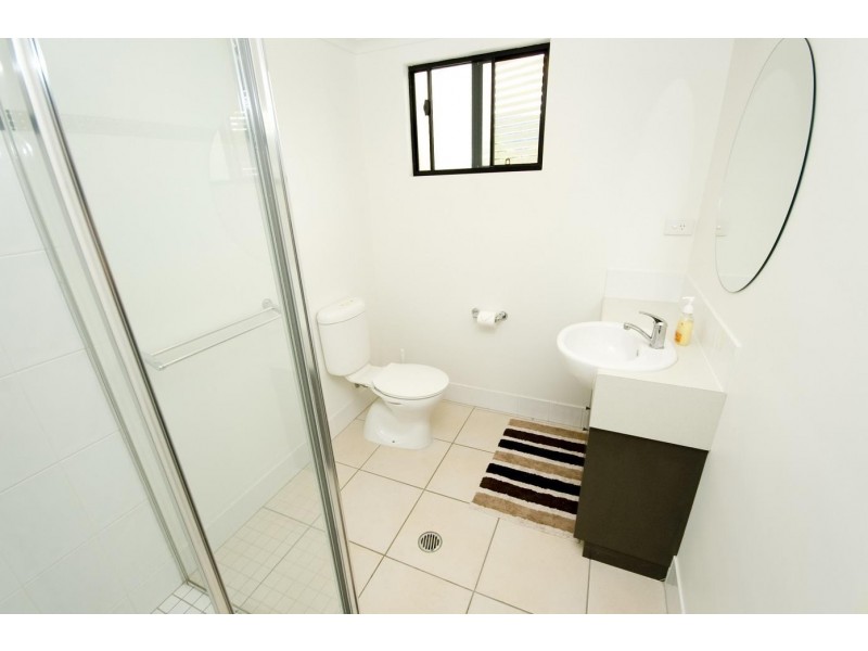Unit 19/44 Pease St, Manoora QLD 4870