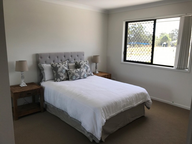 14 Earl St, Dinmore QLD 4303