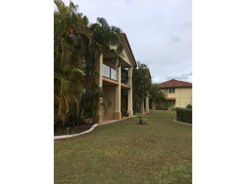 B @/152 Palm Meadows Drive, Carrara QLD 4211