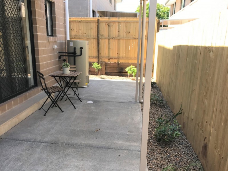 14 Earl St, Dinmore QLD 4303