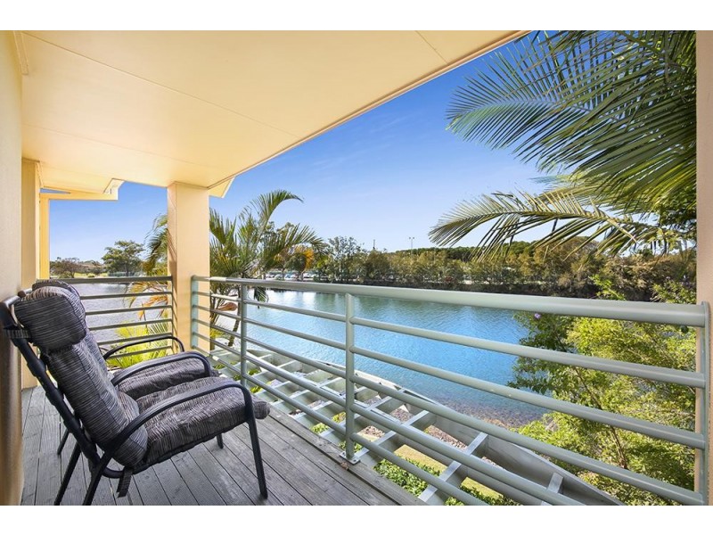 116/215 Cottesloe Drive, Mermaid Waters QLD 4218