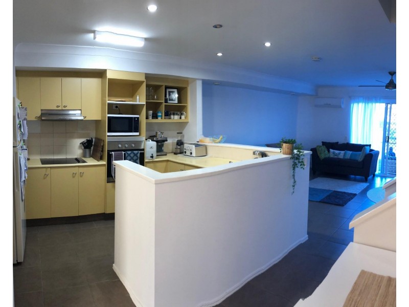 116/215 Cottesloe Drive, Mermaid Waters QLD 4218