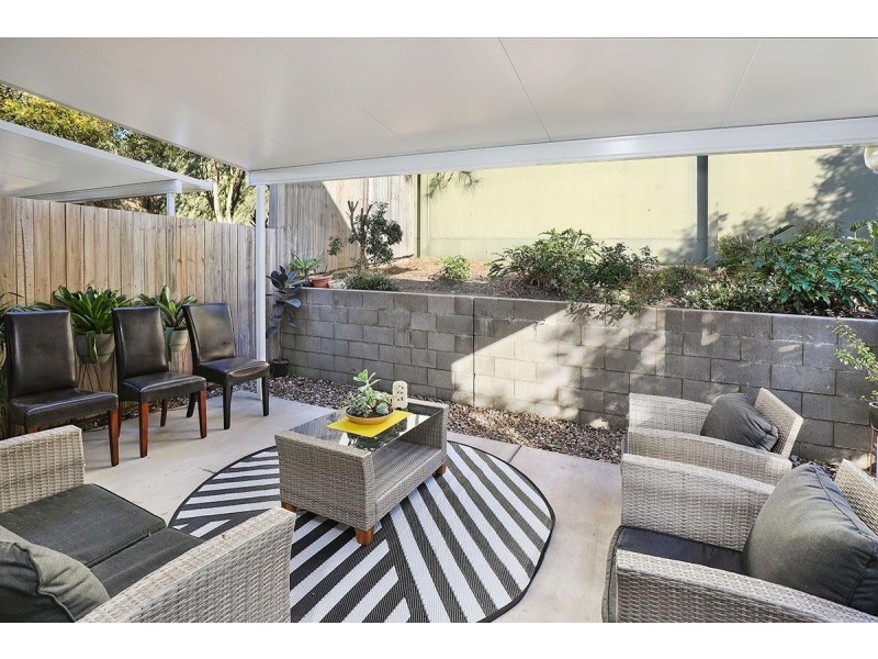2 Photinia Crescent, Mountain Creek QLD 4557