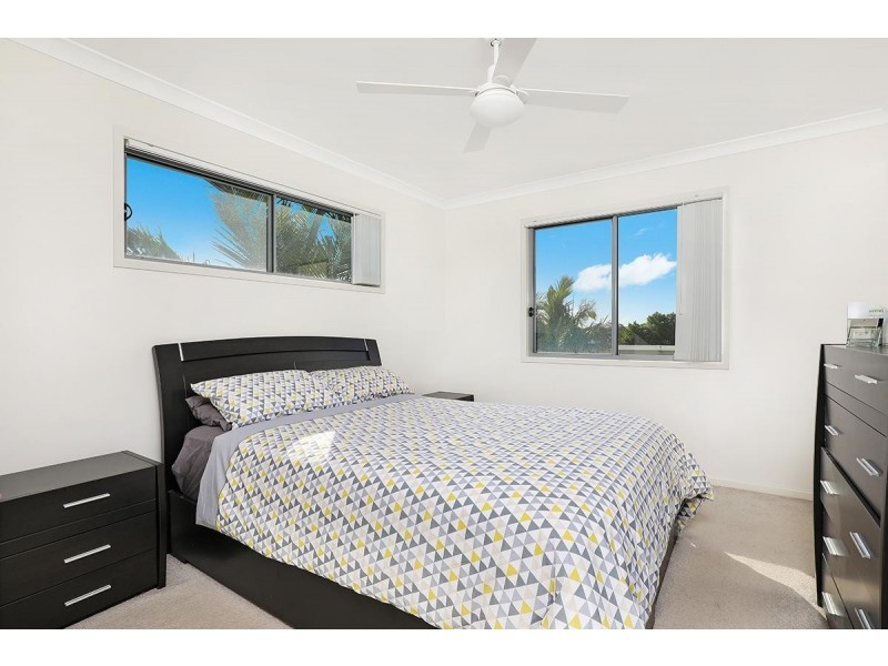 2 Photinia Crescent, Mountain Creek QLD 4557