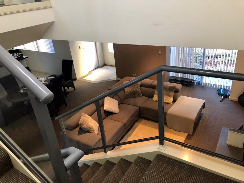 60 Brighton Parade, Southport QLD 4215