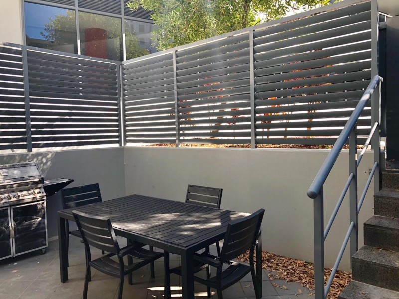 60 Brighton Parade, Southport QLD 4215