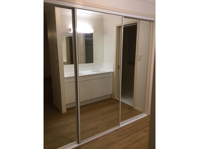 B @/152 Palm Meadows Drive, Carrara QLD 4211