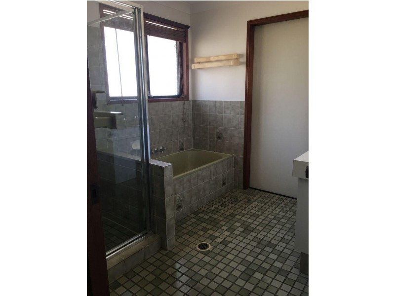 24 Centaurus Crescent, Regents Park QLD 4118