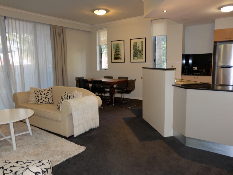 15/21-31 Cypress Avenue, Surfers Paradise QLD 4217