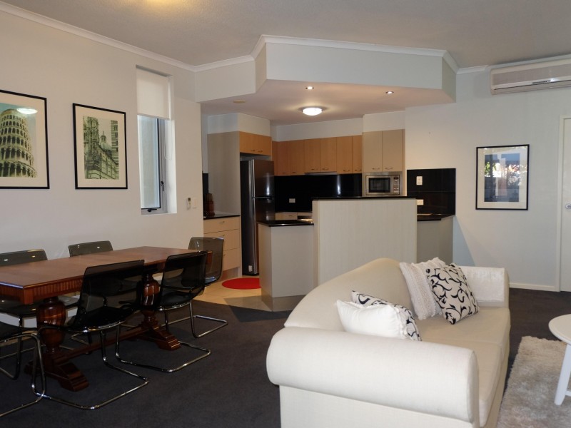 15/21-31 Cypress Avenue, Surfers Paradise QLD 4217