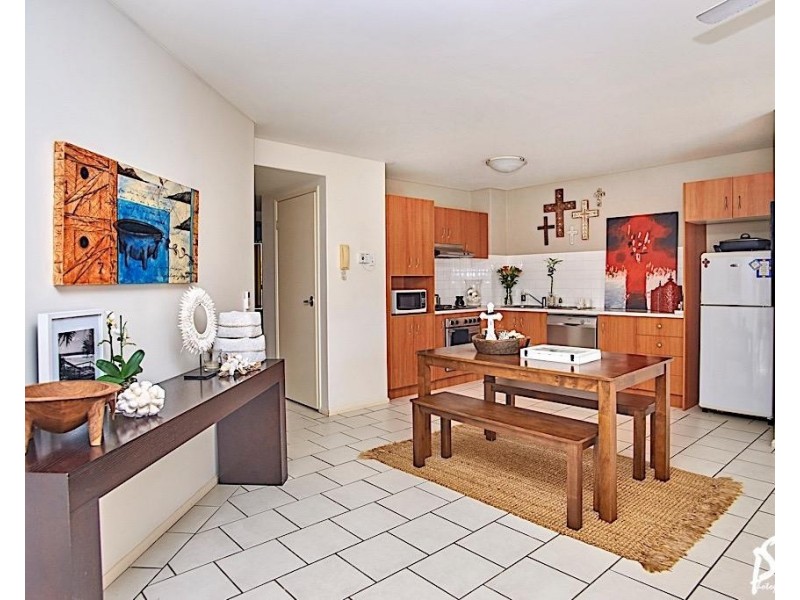 Chevron Island QLD 4217