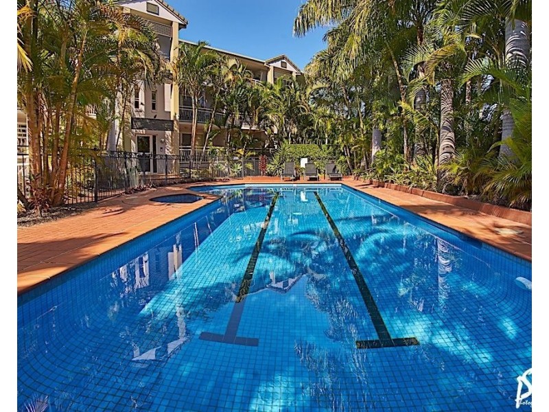 Chevron Island QLD 4217