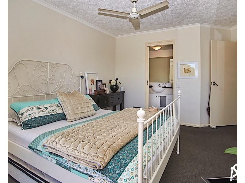 Chevron Island QLD 4217