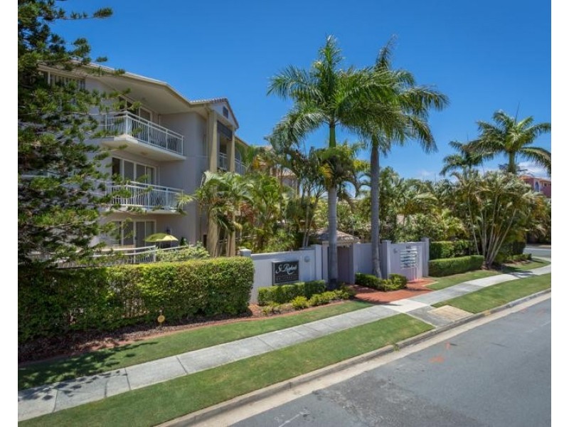 Chevron Island QLD 4217