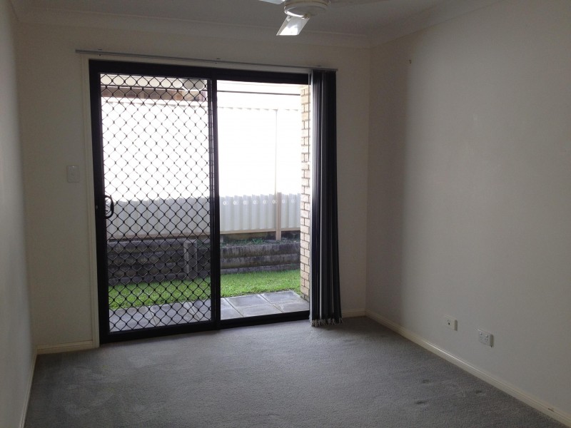 71 Highcrest Circuit, Molendinar QLD 4214